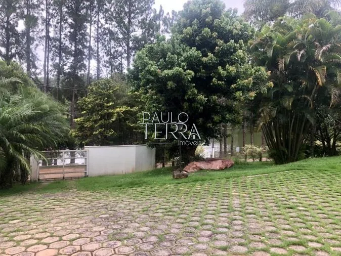 Casa em frente ao lago no Condomínio Chácaras Cataguá em Taubaté SP: 5ª foto da galeria de imagens do imóvel