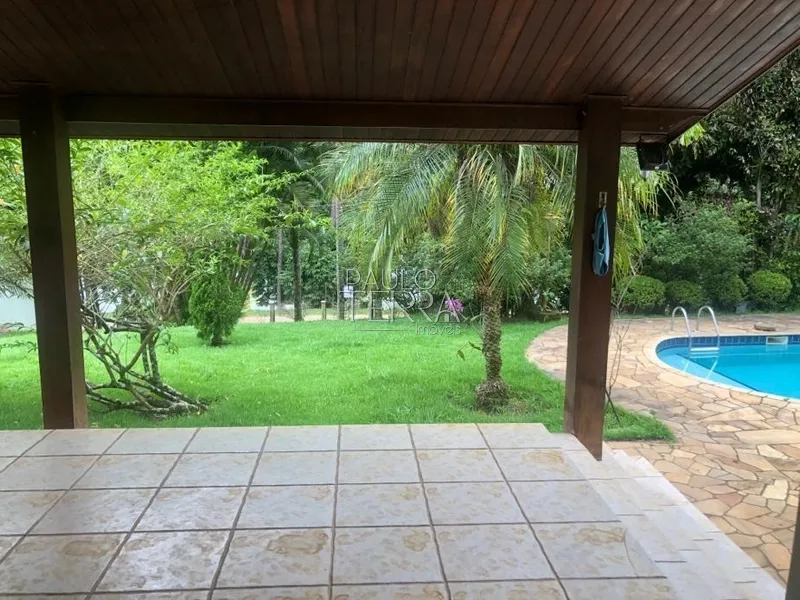Casa em frente ao lago no Condomínio Chácaras Cataguá em Taubaté SP: 28ª foto da galeria de imagens do imóvel