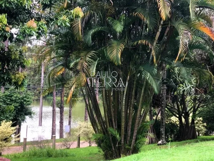 Casa em frente ao lago no Condomínio Chácaras Cataguá em Taubaté SP: 6ª foto da galeria de imagens do imóvel