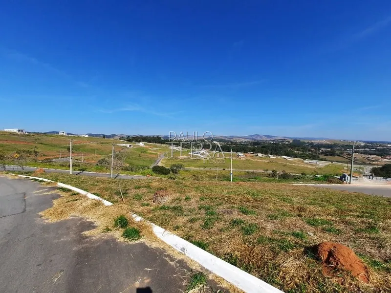 Terreno de esquina com 618 m2 parte alta e linda vista! Condomínio: 3ª foto da galeria de imagens do imóvel
