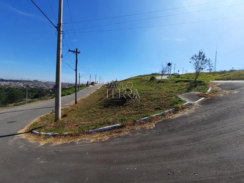 Terreno de esquina com 618 m2 parte alta e linda vista! Condomínio: 4ª foto da galeria de imagens do imóvel