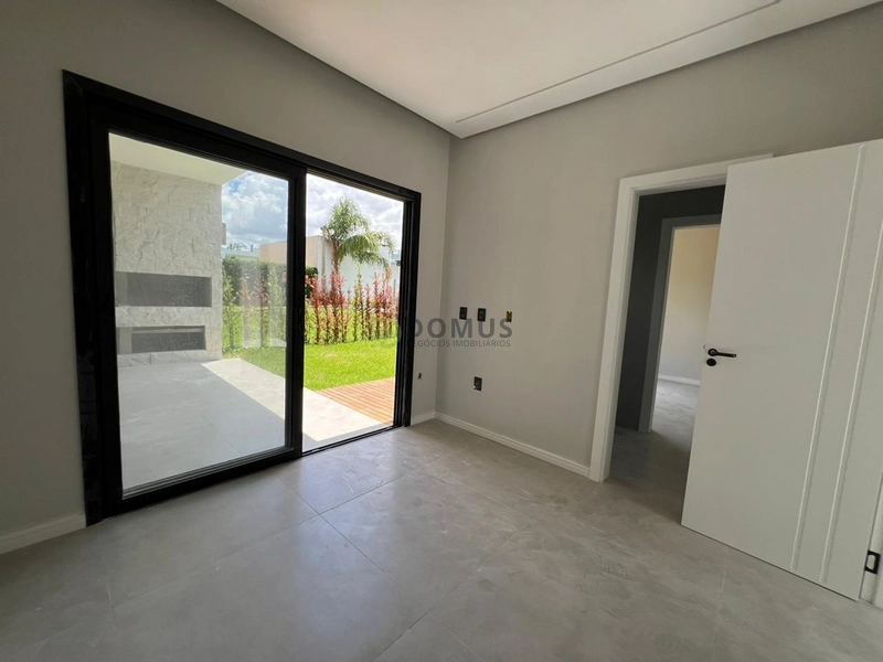 Casa em condomínio : 3ª foto da galeria de imagens do imóvel