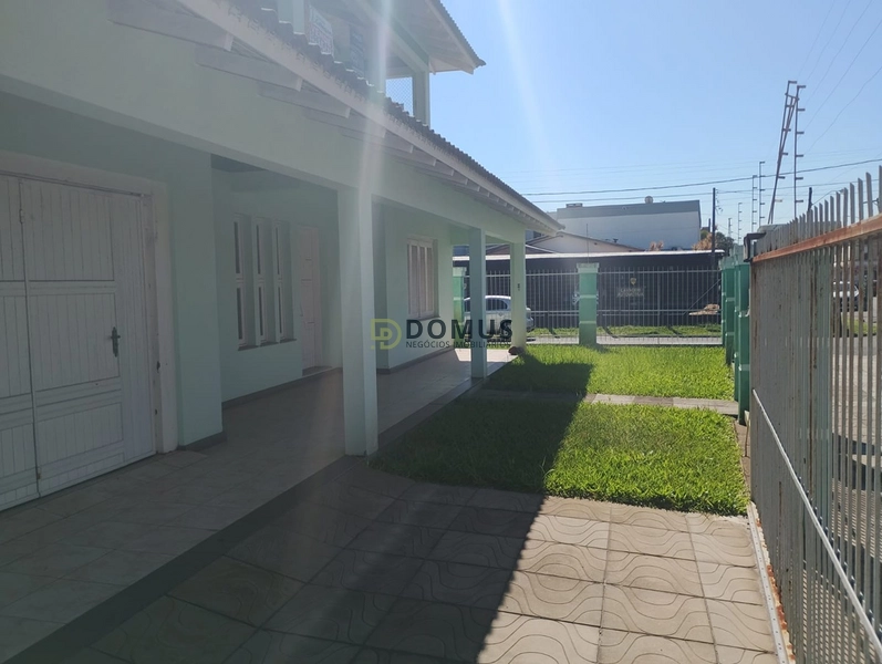 Casa proximo ao centro: 1ª foto da galeria de imagens do imóvel