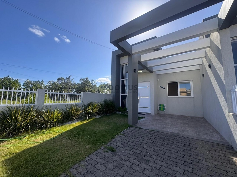 Casa em imbé: 2ª foto da galeria de imagens do imóvel