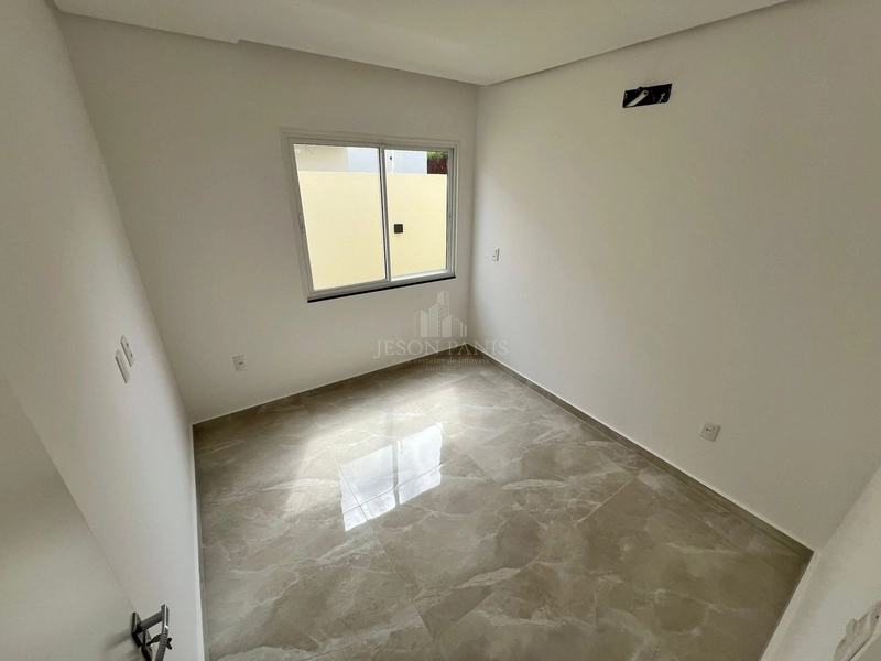 CASA COM 1 SUÍTE + 2 DORMITÓRIOS COM PISCINA!: 12ª foto da galeria de imagens do imóvel