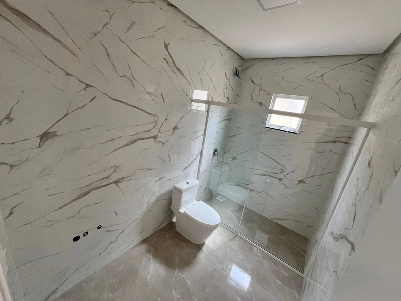 CASA COM 1 SUÍTE + 2 DORMITÓRIOS COM PISCINA!: 13ª foto da galeria de imagens do imóvel