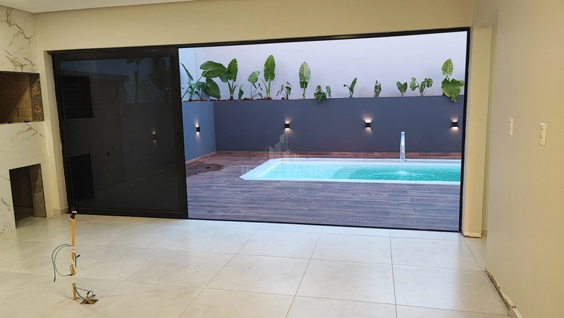 CASA A VENDA NO ESPLANADA: 3ª foto da galeria de imagens do imóvel