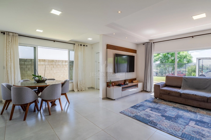 Casa com 1 suíte mais 2 domitórios: 2ª foto da galeria de imagens do imóvel