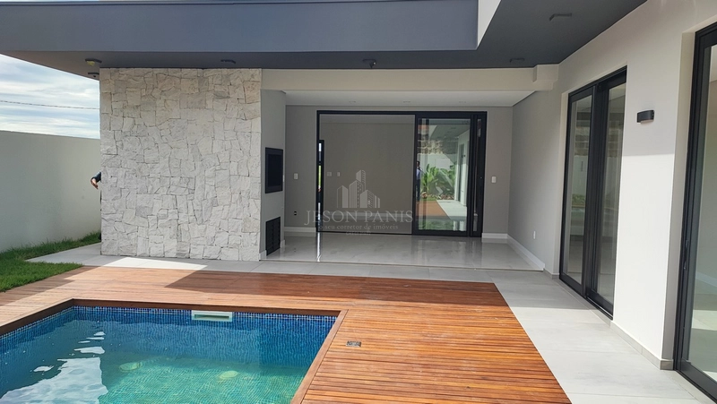 CASA TERREA COM 3 SUÍTES: 4ª foto da galeria de imagens do imóvel