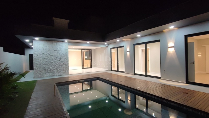 CASA TERREA COM 3 SUÍTES: 10ª foto da galeria de imagens do imóvel