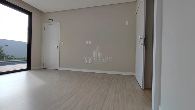 CASA TERREA COM 3 SUÍTES: 21ª foto da galeria de imagens do imóvel