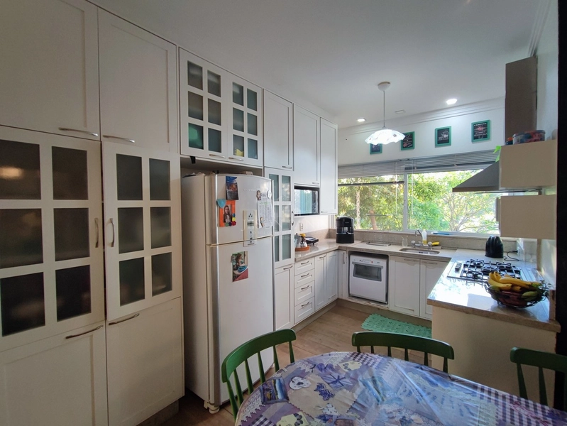 Suíte mais dois dormitórios em Condominio Fechado: 8ª foto da galeria de imagens do imóvel
