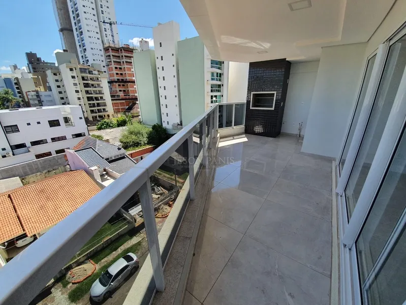 Apartamento com Três suítes: 22ª foto da galeria de imagens do imóvel