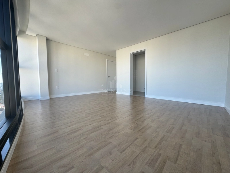 COBERTURA DUPLEX NO CENTRO DE CHAPECÓ.: 8ª foto da galeria de imagens do imóvel