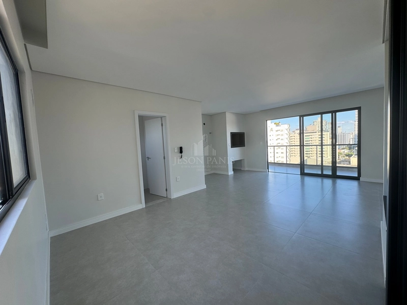COBERTURA DUPLEX NO CENTRO DE CHAPECÓ.: 5ª foto da galeria de imagens do imóvel
