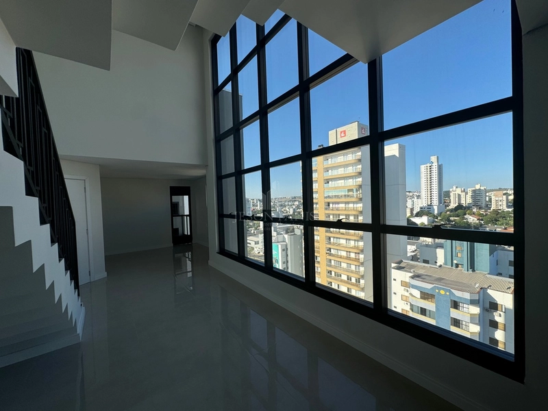 COBERTURA DUPLEX NO CENTRO DE CHAPECÓ.: 3ª foto da galeria de imagens do imóvel