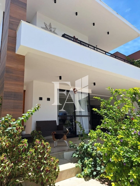 Casa à venda no Vale dos Cristais, Macaé/RJ: 1ª foto da galeria de imagens do imóvel