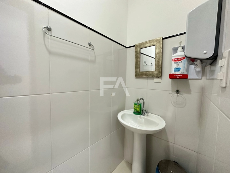 Casa Comercial á venda, Bairro Imbetiba, Macaé/RJ: 13ª foto da galeria de imagens do imóvel