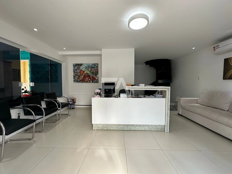 Casa Comercial á venda, Bairro Imbetiba, Macaé/RJ: 2ª foto da galeria de imagens do imóvel