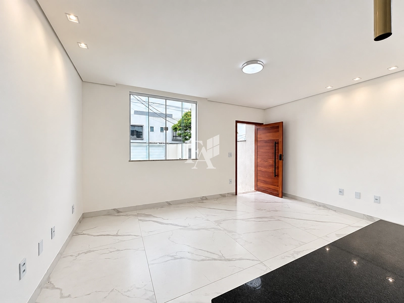 Casa à Venda, Vale das Palmeiras, Macaér/RJ: 2ª foto da galeria de imagens do imóvel