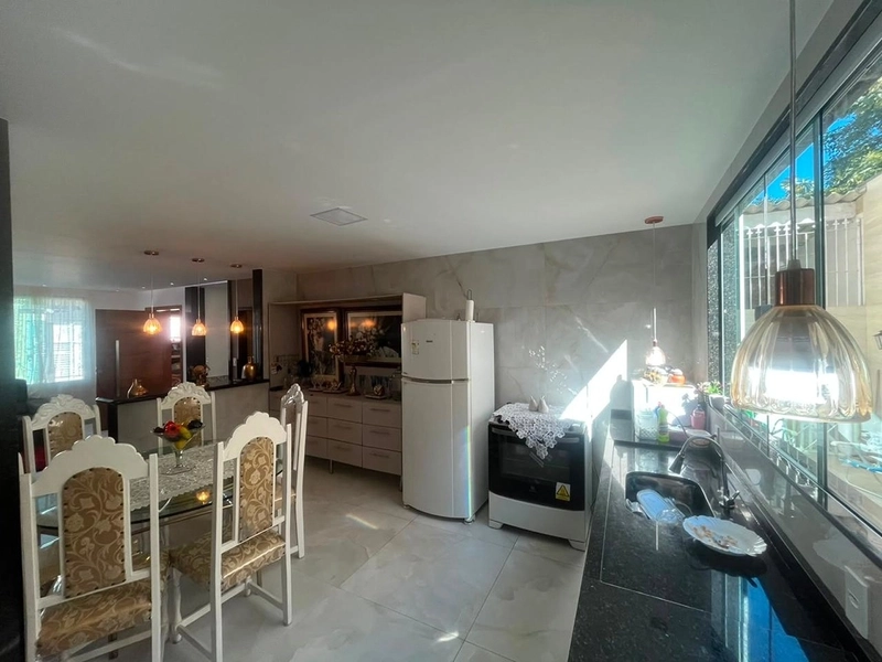 Casa com 03 quartos à venda no bairro Jardim Vitória em Macaé/RJ.: 5ª foto da galeria de imagens do imóvel