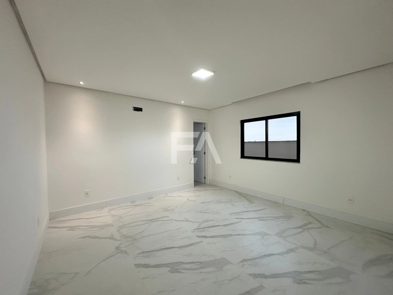 Casa em condomínio à venda, Vale dos Cristais, Macaé/RJ.: 4ª foto da galeria de imagens do imóvel