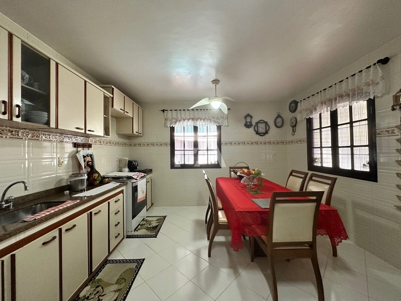 Casa à venda, Bairro Costa do Sol, Macaé/RJ: 3ª foto da galeria de imagens do imóvel