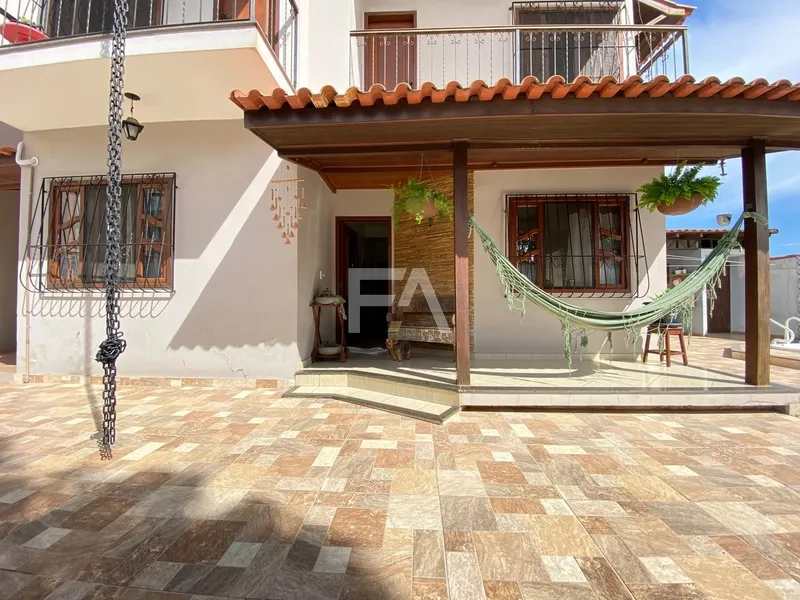 Casa a venda, bairro Riviera Fluminense, Macaé/RJ: 1ª foto da galeria de imagens do imóvel