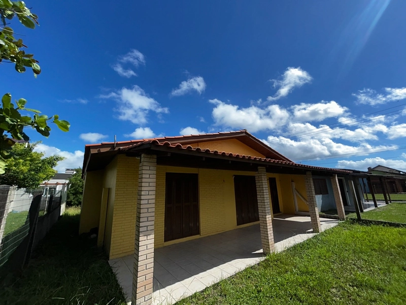 CASA A VENDA A 50m DO MAR EM ATLÂNTIDA SUL!: 1ª foto da galeria de imagens do imóvel