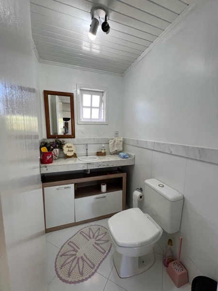 Casa de esquina com dois terrenos á venda em balneário Maristela!: 9ª foto da galeria de imagens do imóvel