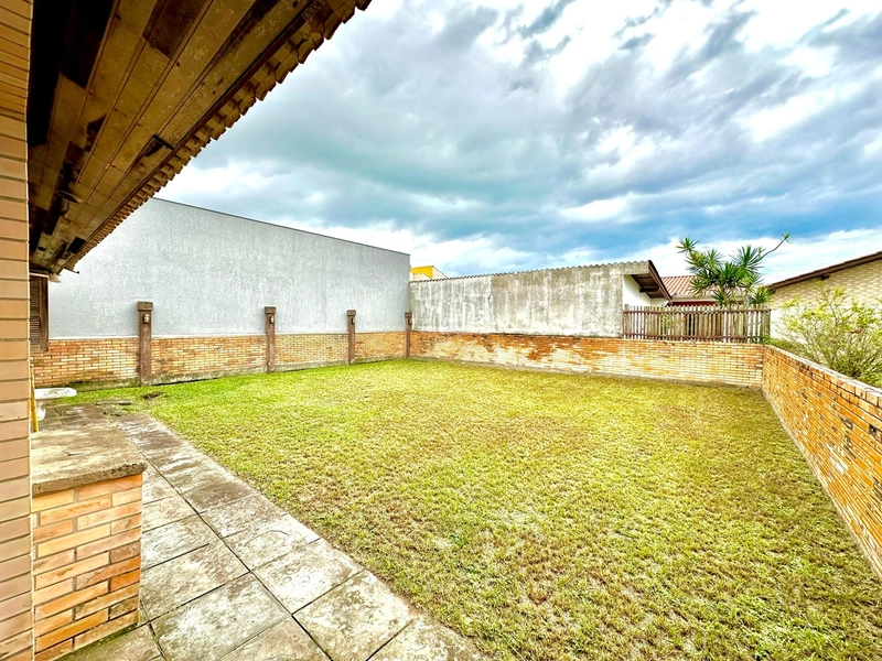 CASA A VENDA 350METROS DO MAR EM ATLÂNTIDA SUL!: 12ª foto da galeria de imagens do imóvel