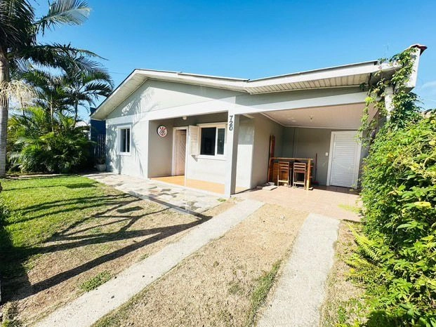 CASA COM PISCINA A VENDA EM CAPÃO DA CANOA!: 1ª foto da galeria de imagens do imóvel