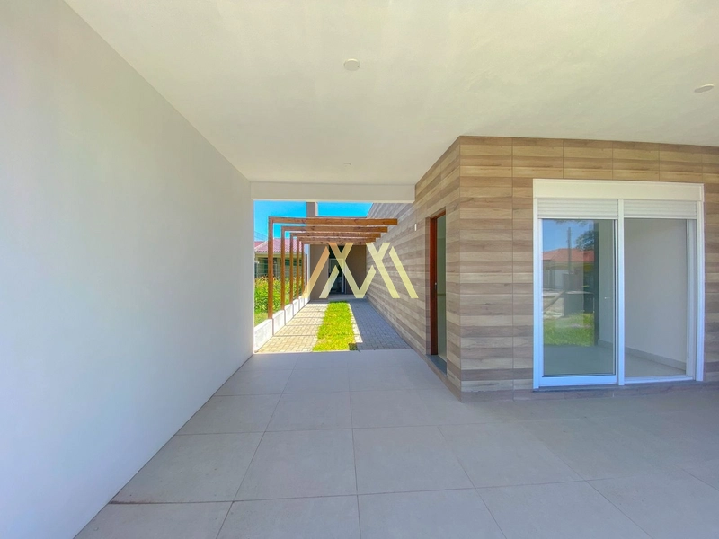 Casa à venda em Atlântida Sul!: 3ª foto da galeria de imagens do imóvel