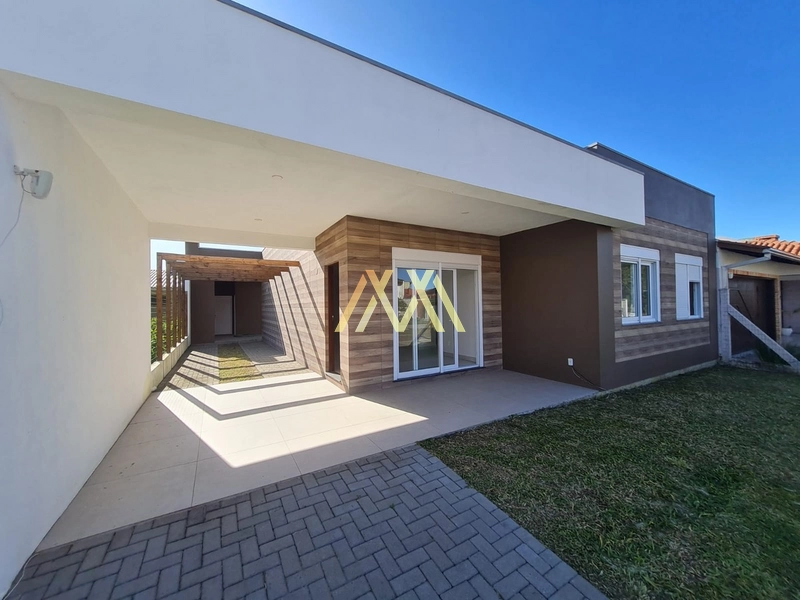 Casa à venda em Atlântida Sul!: 1ª foto da galeria de imagens do imóvel