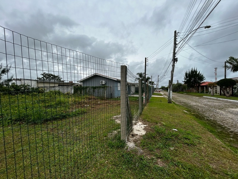 Terreno com Otima Localização!!: 1ª foto da galeria de imagens do imóvel