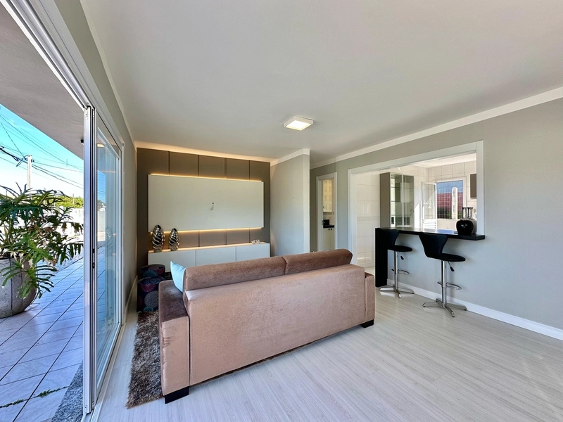 Casa à venda em Xangri-Lá!: 2ª foto da galeria de imagens do imóvel