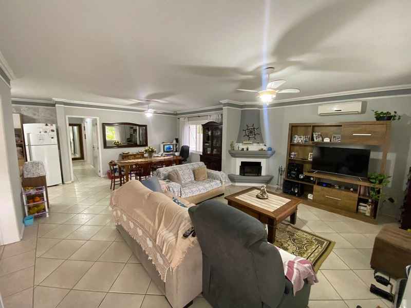 Casa à venda em Xangri-Lá!: 6ª foto da galeria de imagens do imóvel