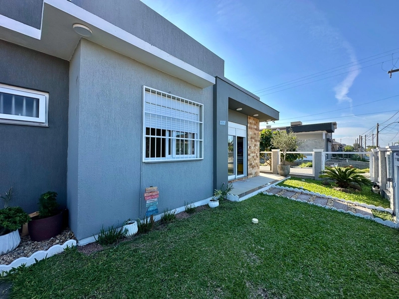 Casa à venda em Atlântida Sul!: 1ª foto da galeria de imagens do imóvel