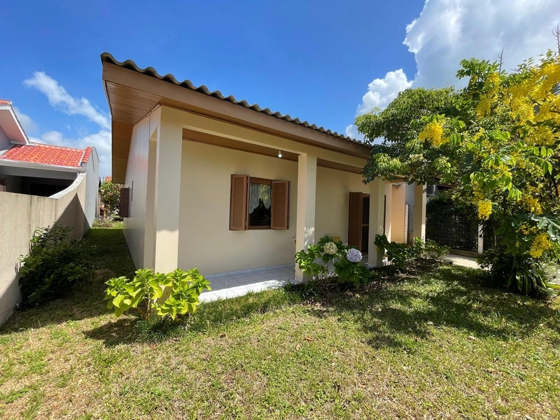 CASA À VENDA EM ATLÂNTIDA SUL.: 1ª foto da galeria de imagens do imóvel