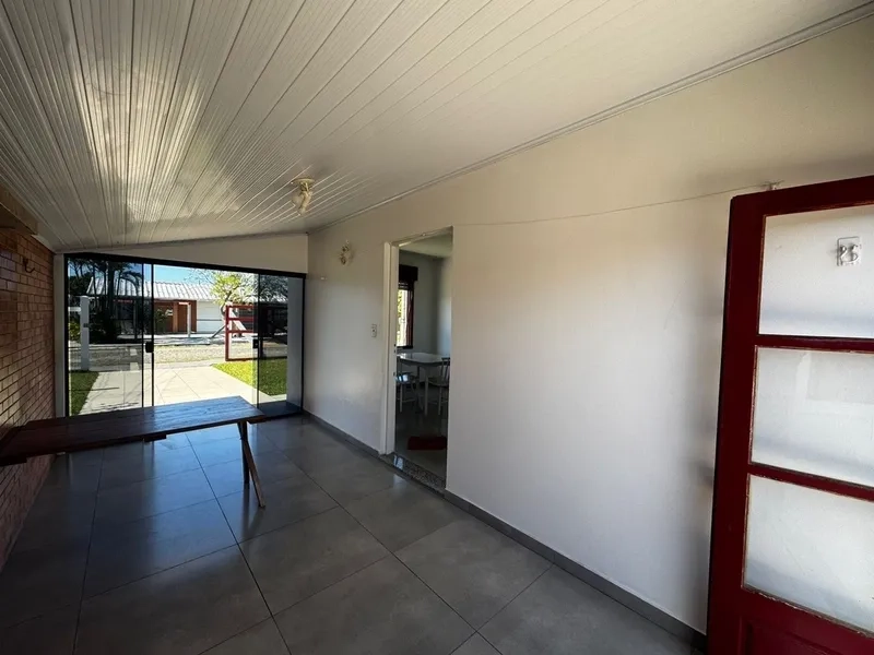 CASA À VENDA EM ATLÂNTIDA SUL: 5ª foto da galeria de imagens do imóvel