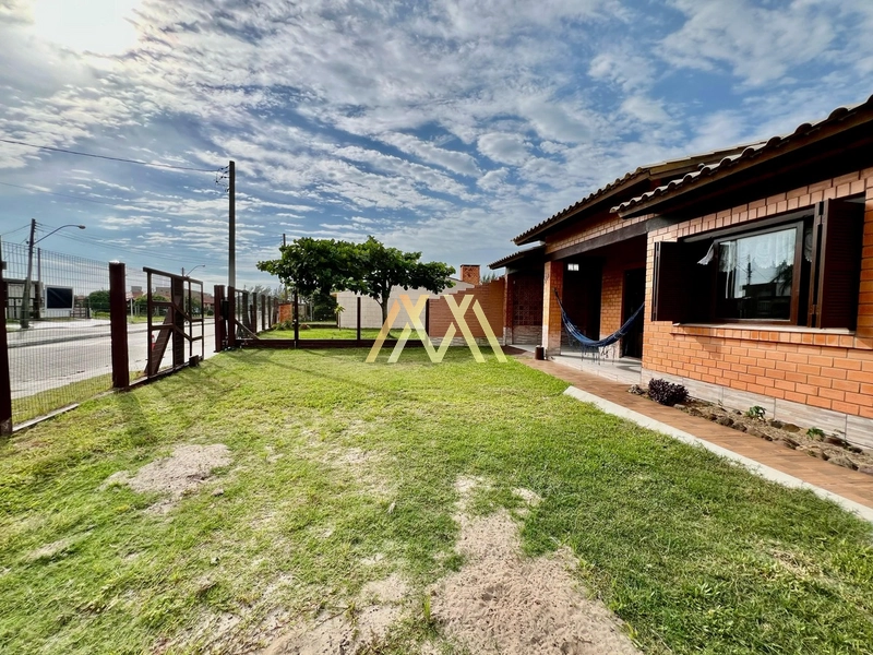 Casa à venda em Xangri-Lá!: 2ª foto da galeria de imagens do imóvel