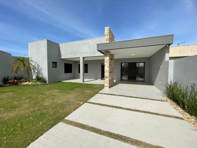 Casa à venda em Atlântida Sul!: 1ª foto da galeria de imagens do imóvel