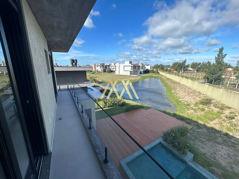 Sobrado beira lago à venda no condomínio Celebration em Xangri-Lá!: 16ª foto da galeria de imagens do imóvel