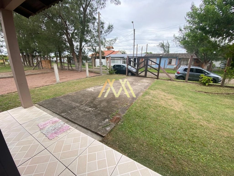 Casa à venda em Atlântida Sul!: 2ª foto da galeria de imagens do imóvel