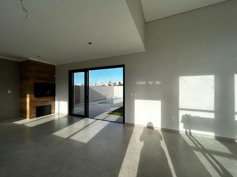 CASA NOVA A VENDA EM ATLÂNTIDA SUL!: 6ª foto da galeria de imagens do imóvel