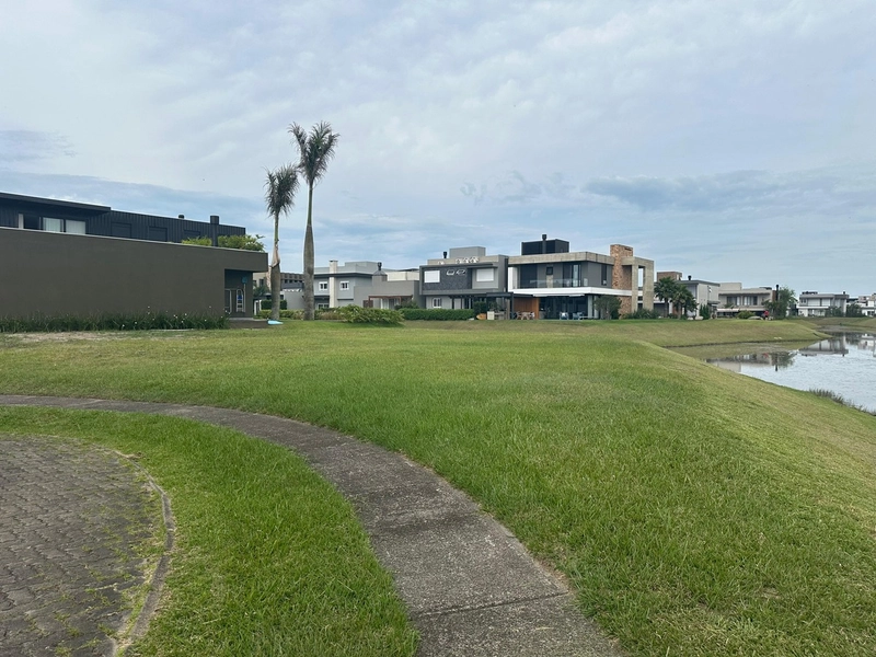 Terreno à venda no condomínio Capão Ilhas Resort em Capão da Canoa!: 6ª foto da galeria de imagens do imóvel