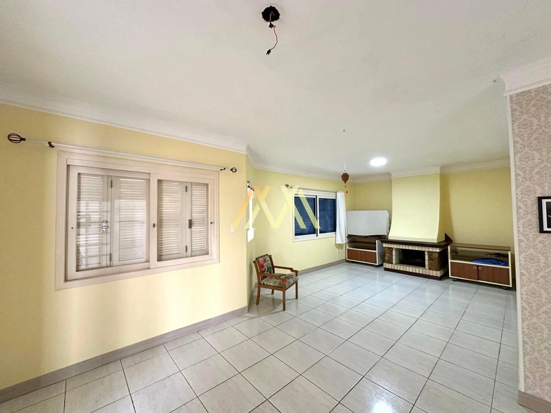 Ótima casa com dois terrenos: 8ª foto da galeria de imagens do imóvel