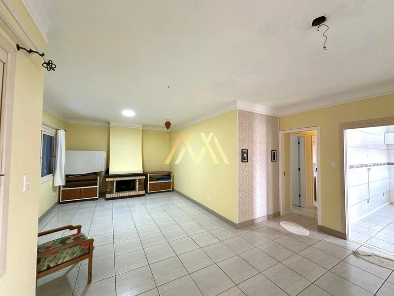 Ótima casa com dois terrenos: 9ª foto da galeria de imagens do imóvel