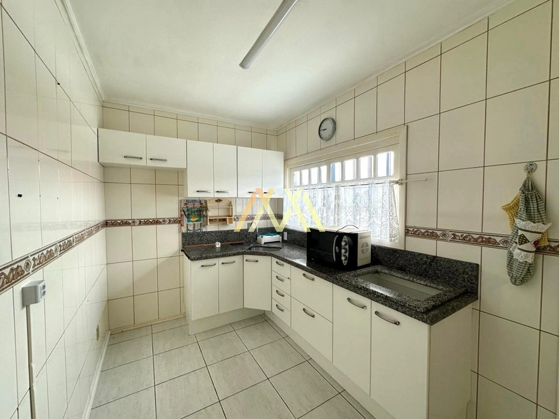 Ótima casa com dois terrenos: 10ª foto da galeria de imagens do imóvel