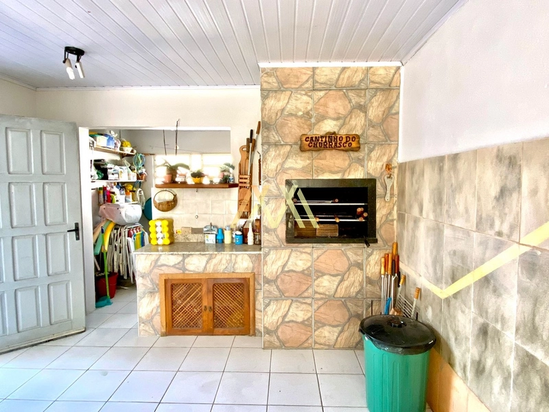CASA À VENDA EM ATLANTIDA SUL À 300 METROS DO MAR.: 4ª foto da galeria de imagens do imóvel